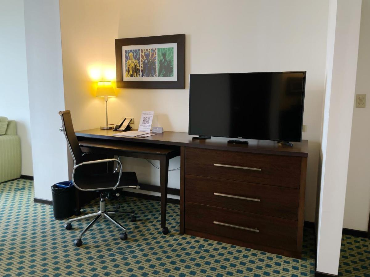 מלון Courtyard By Marriott גוויאקיל מראה חיצוני תמונה