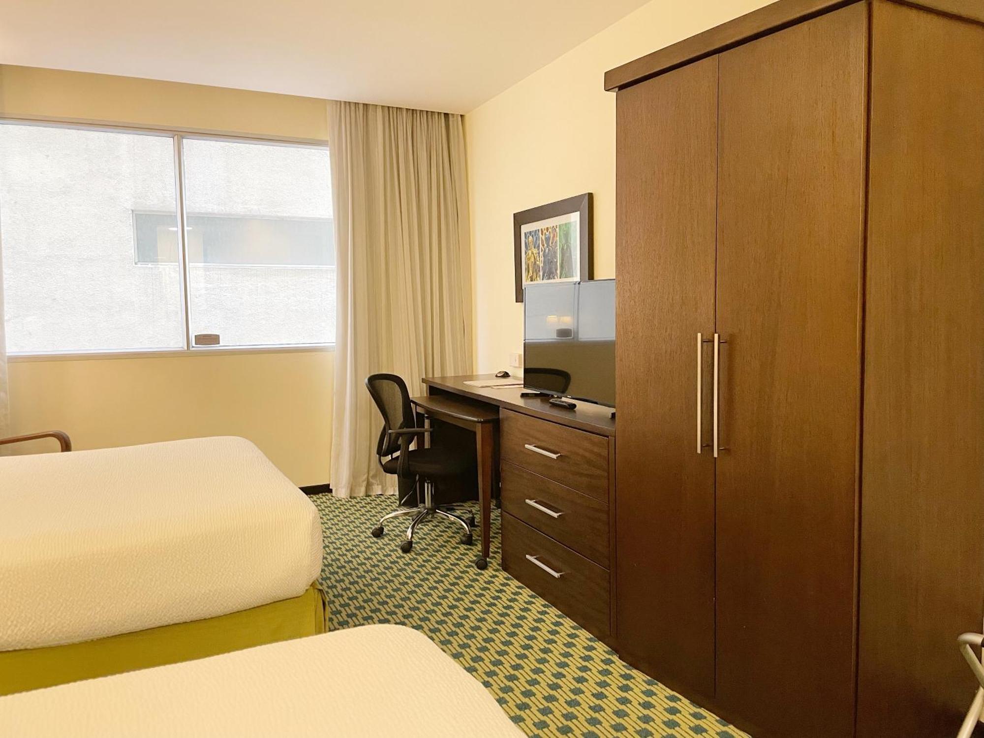 מלון Courtyard By Marriott גוויאקיל מראה חיצוני תמונה